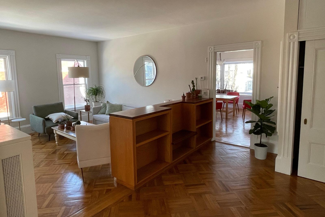 Living room (a) - Very-well located, fully furnished, spacious, calm, luminous, elegant colonial house with garden.