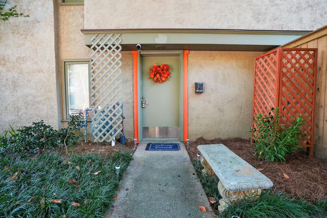 Private Entrance to Apartment - 2 Bedroom Nicely Furnished Apartment with Utilities Included