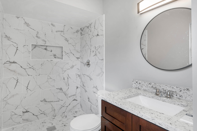 Master Bath - Bougainvillea Palace House