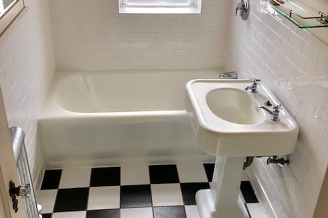 Tile bathroom - Avail 8/1Sunny restored prewar building- walk to center of Northampton Apartments