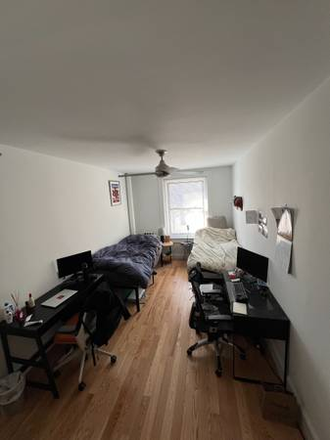 Bedroom (Double) - $1900 per room / 3br - 3-4 Person Apartment at 91 Westland Ave (SUMMER 1/2)