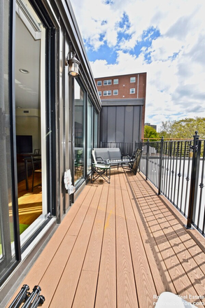 1 - Washington Sq Condo Quality 4 bed 3 bath for July 1 move in, NO FEE