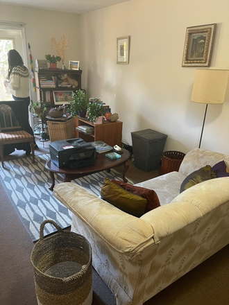 Shared living space - Room For Rent in UVM Housing Apartments