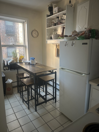 Kitchen - Charming 2-bedroom brownstone in Beacon Hill! Avail. 9/1/25! Apartments