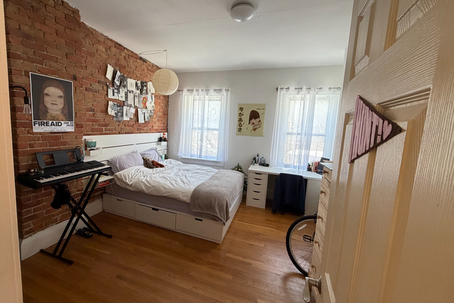 Bedroom 1 - SUMMER SUBLET: Beautiful 2 Bed Apartment