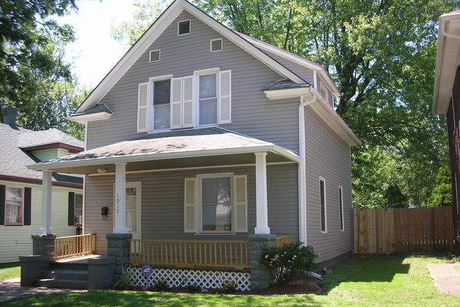 Image 3264129 - 1019 Talbot Ave - Closest House to Campus, Walking distance from Notre Dame Campus