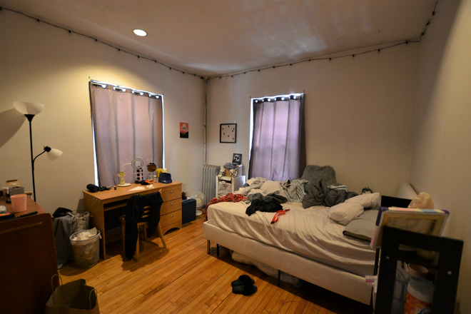 bedroom - Best 3 bedrooms nice living room in Symphony Rd walk to Campus move in 9/1 Apartments