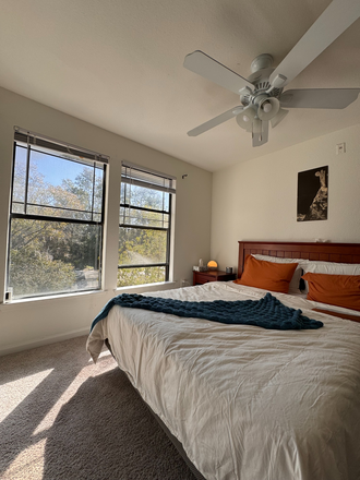 Bedroom - Forest Lake Apartments