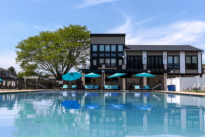 Pool - 1BR/2BR apts-Ravens Crest Drive-Plainsboro