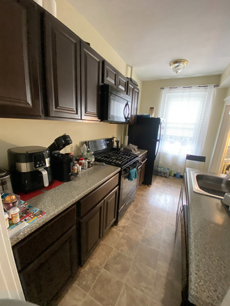 Kitchen - Amazing value NO FEE 1 bed apartment! HT/HW incl, large living room, renovated kitchen!Ref#333818293