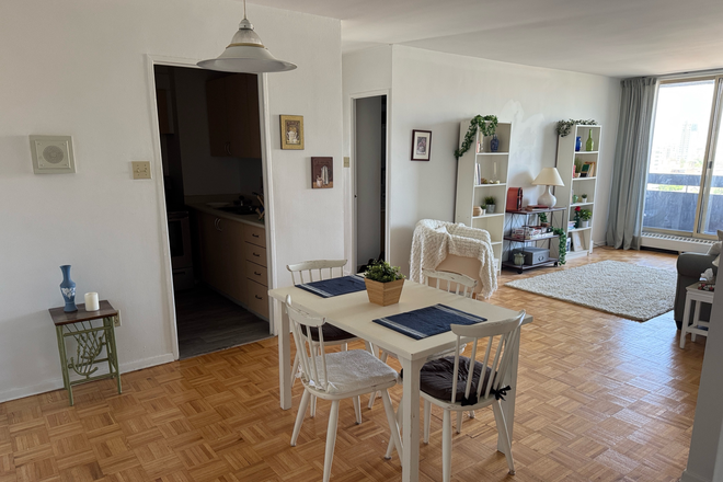 Dining and living room - 2 bed 2 bath Apartments