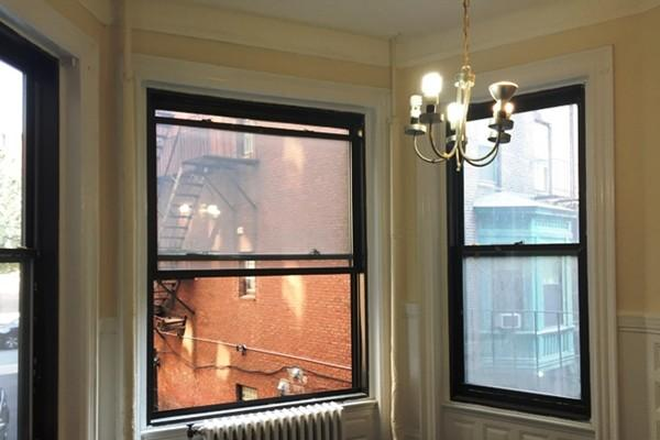 x - Comm Ave 1 Bed Kenmore Sq Apartments