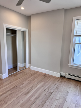3 Bed - 35 Brookline St. - Renovated 3 bed 1.5 bath in Cambridge! - Available 9/01 Apartments