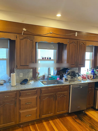 kitchen - Rooms available on Bowdoin Street starting June! Apartments