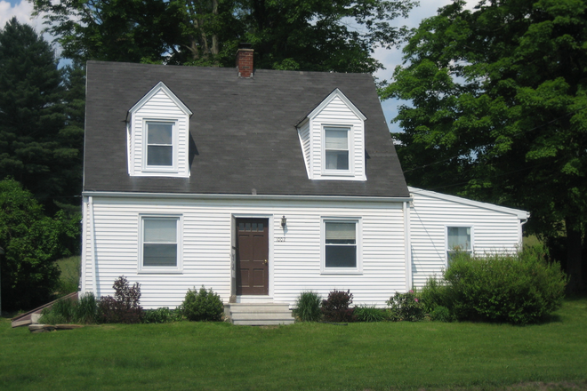 Front of house - 4 bedroom 2 full bath house-1.5 mile from campus