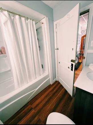 Bathroom 1 - Furnished Beautiful House in Coventry Lake resort with lake and beach rights ~12 minute from Campus