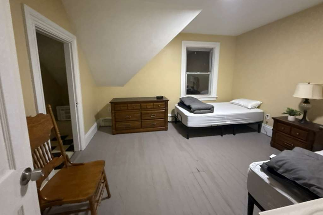 Bedroom - Fully renovated 2-bed, 1-bath apartment located on Hope Street, just minutes from Brown Univ