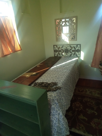 Bed - Separate private, keyed room in cottage setting includes utilities