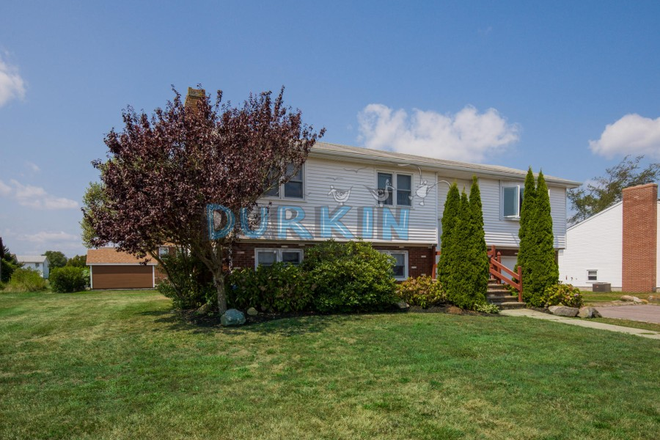 front - New to market! 4 Bedroom home in Eastward Look