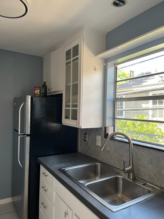 kitchen - Fully furnished 2 bedroom one bath for rent House