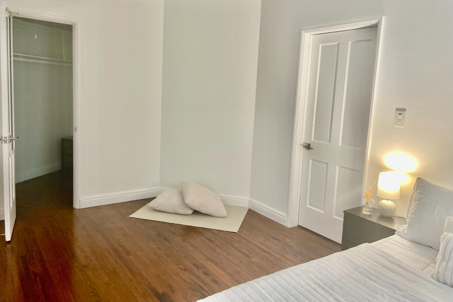 Bedroom - Walk in Closet - New remolded and fully finished 1 Bedroom with private Bathroom (420sqft), in San Marino House