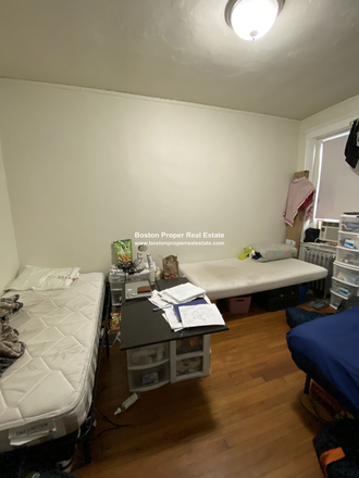 A - SPACIOUS 1 BEDROOM Apartments