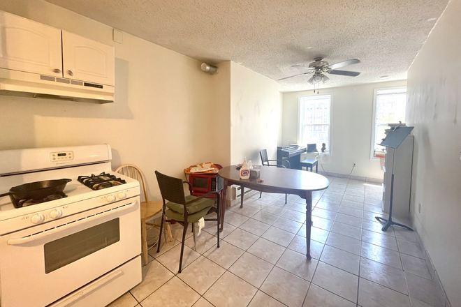 Call Arezou for info. 617-584-7817 - COOPER ST - NEWLY UPDATED 2 BED IN NORTH END! Apartments