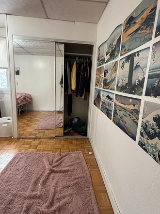 Bedroom 1/ Wardrobe - 4 bed Porter Square Apartment