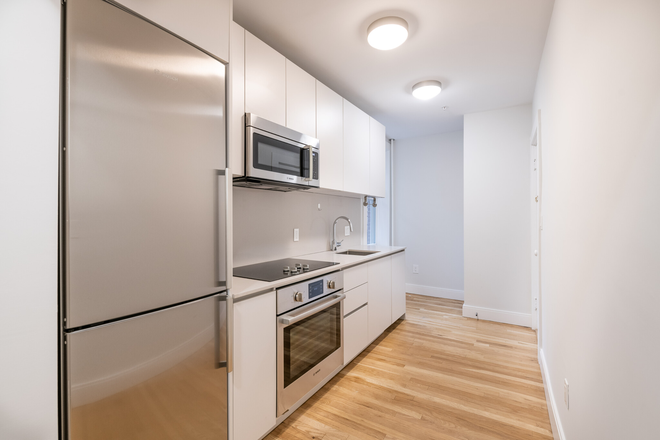 Hub Realty - Brighton, fabulous 1 bedroom, move in before classes begin Apartments