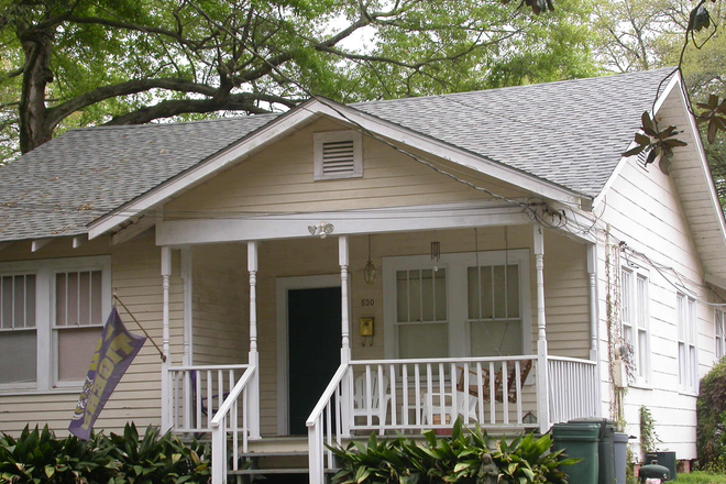 Front - Walk or Bike from 3 BR 2 AB on South side of LSU