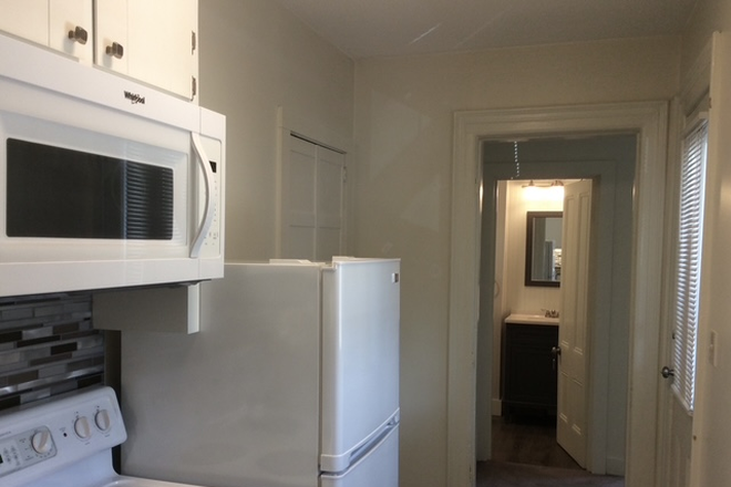 kitchen - 1 Bedroom Apartment, close to campus in Coventry