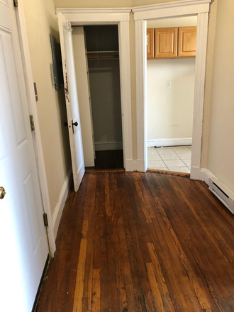 Visit hubrealtyproperties.com - Fantastic Parkview studio in the heart of Fenway near restaurants, shops and the T Apartments