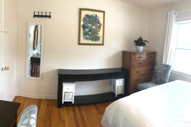 Dresser and table - Furnished room in shared home for PU affiliate-Valley Rd-Princeton