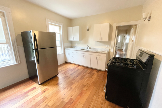 Kitchen - Renovated 3 Bedroom Apartment