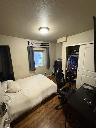 Bedroom - 1064 13th St Apartments