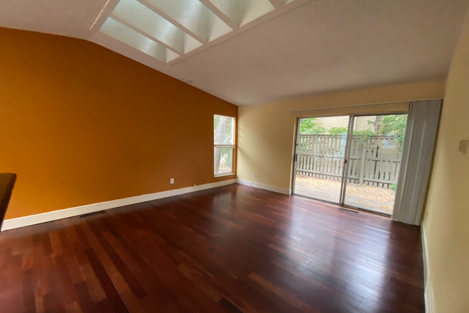 3 - August Preleasing: 626 Marine St #4, 5 House