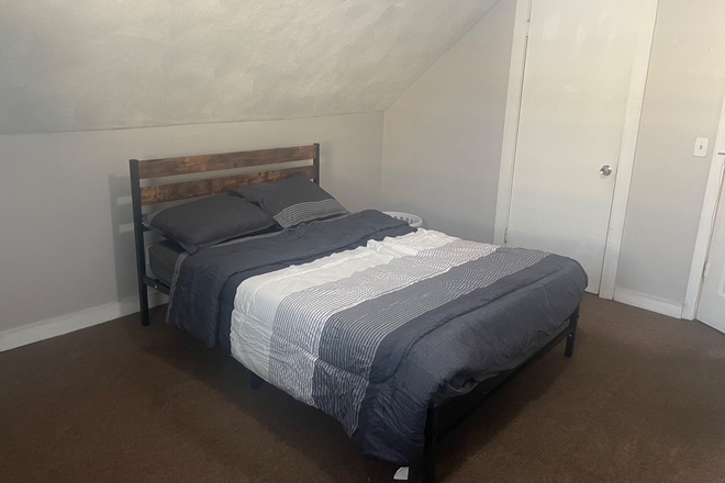 Bedroom 2 - Shared Apartment Close to Bentley and Brandeis Shuttle