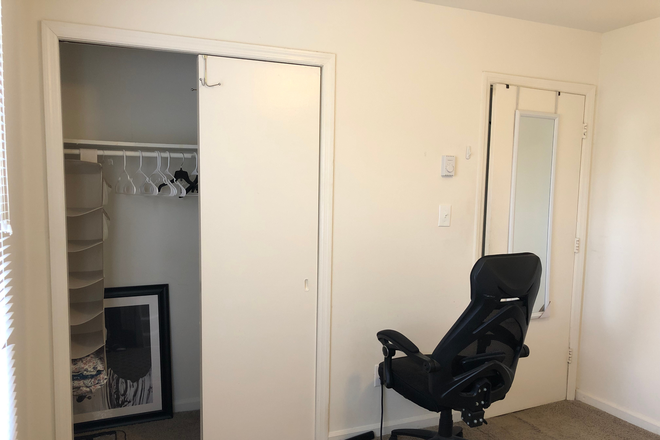 Half furnished bedroom - Single Room Available