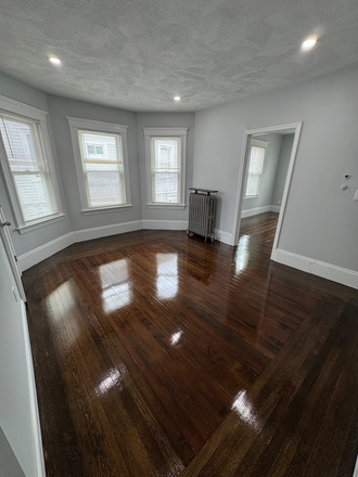 Call NOW for showings! 617-236-8600 - HAMILTON RD - *NO FEE* ROOMS AVAIL *NOW OR 9/1/2026* IN NEW RENO 4BR/2BA NEAR TFTS W/ LNDRY IN BLDNG Apartments
