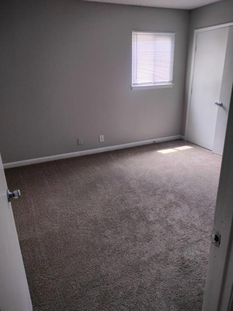 Bedroom - Room for rent Apartments
