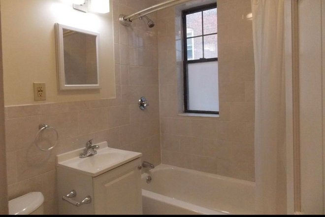 Bathroom - Cleveland Circle Apartment