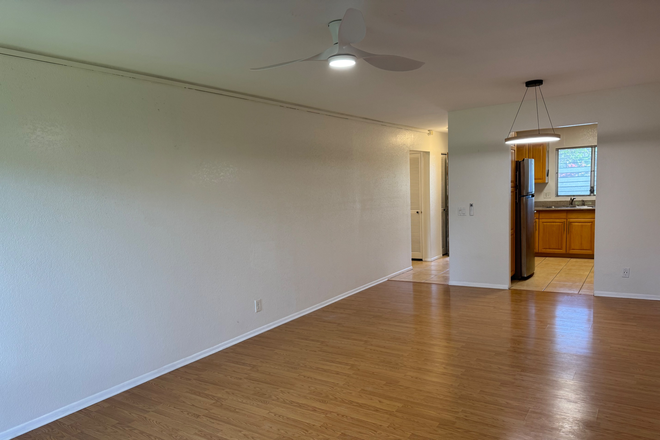 Living room - Spacious 2BR Townhouse Rental – Quiet Halawa/Salt Lake Area, Easy Commute to UH, Airport