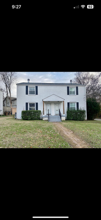 Exterior-Front - 2bed/1bath Townhouse Close to Campus with Fenced In Outdoor Area