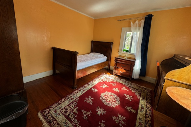 furnished room - PRIVATE SINGLE OCCUPANCY ROOM FURNISHED ALL UTIL. INCLUDED-Near UCB on Ashby/MLK House Next BART