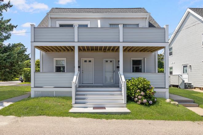 Street view - 5 Perkins Ave APT 2 Narragansett, RI 02882