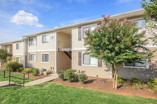 Exterior - 2 bed / 2 bath at The Henley apartments