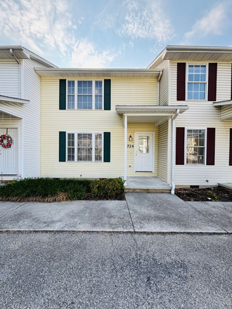  - 2 Bedroom, 2.5 Bath Townhouse