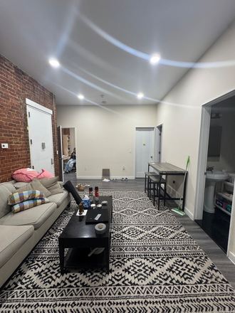 . - 4Bedroom 2BA on Cortes St- Easy Commute! Avail 9/1 Apartments