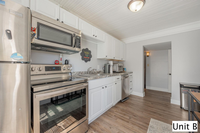 Photo - 201 Roanoke Street Apartments