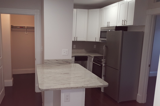 Kitchen - 2 Bed Available 1/1/25! *CONTACT NOAH 603-470-8181 Apartments